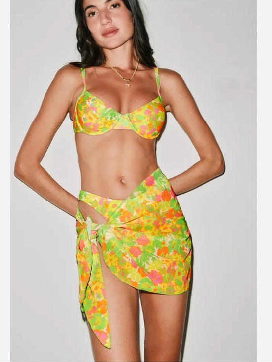 Kulani Kinis Other - Kulani Kinis Colorful Floral Mesh Sarong Coverup Wrap Skirt One Size